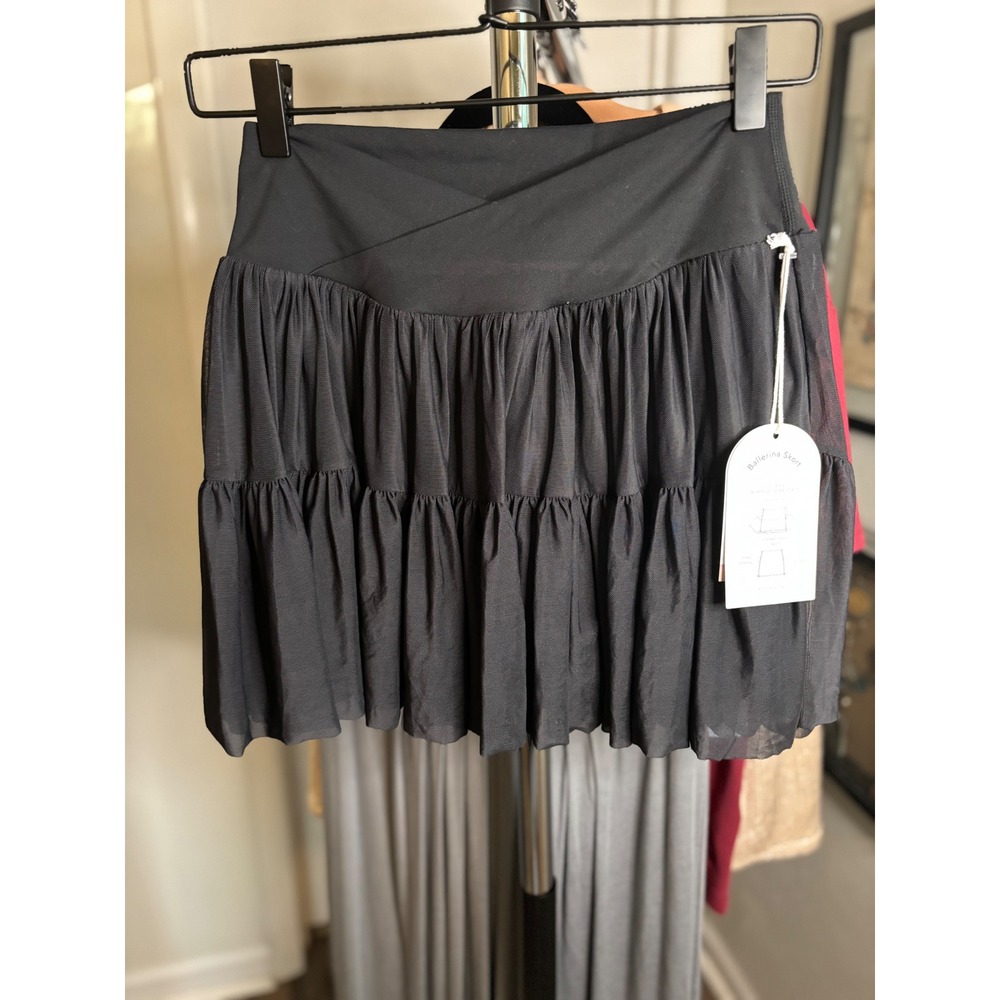 Blogilates Ballerina Skort Black Tiered Mesh Crossover Waistband Medium NWT